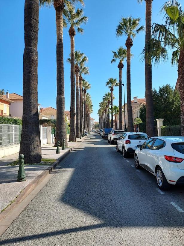 Rez-De-Chaussee Privatif Spacieux 3* D'Une Villa Centre Ville Hyeres Exterior photo